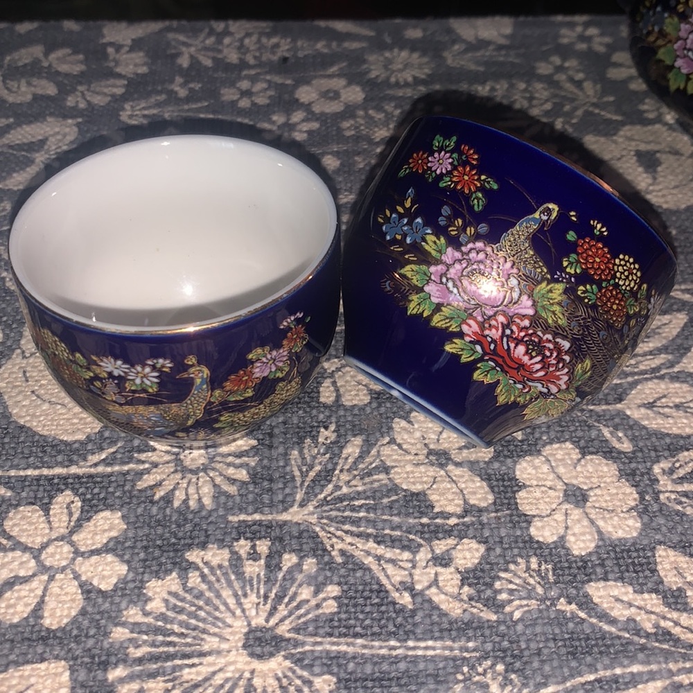 Porcelain cups